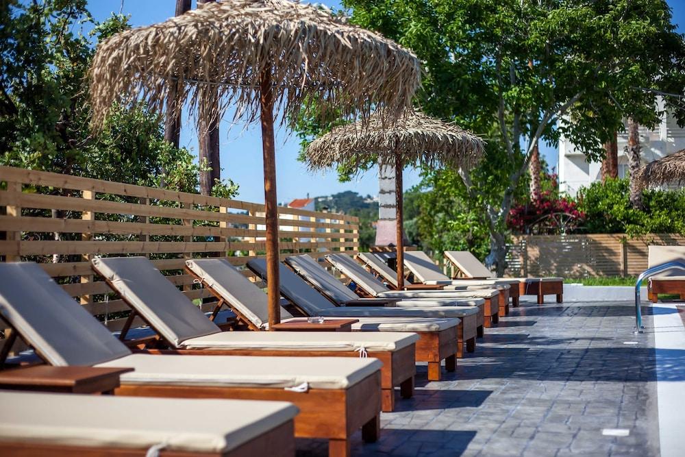Essential Summer (Adults Only) فاليراكي المظهر الخارجي الصورة